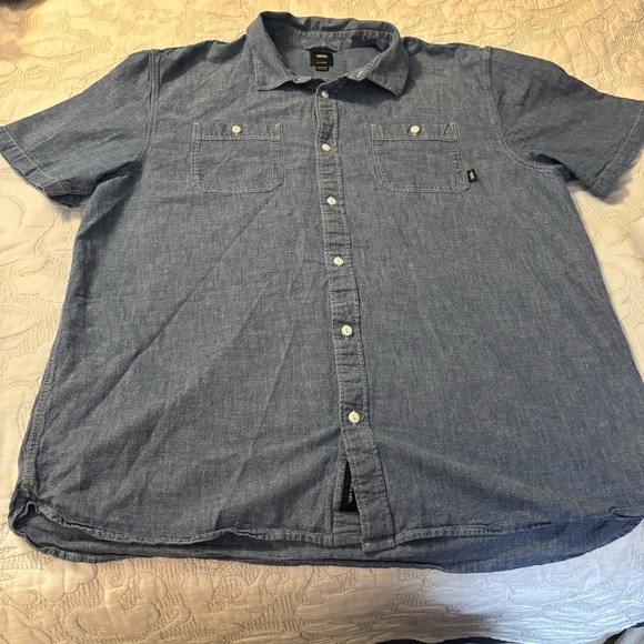 Vans Other - Vans Men's "Off The Wall" Short Sleeve chambray Button Up Shirt XXL Van Logo